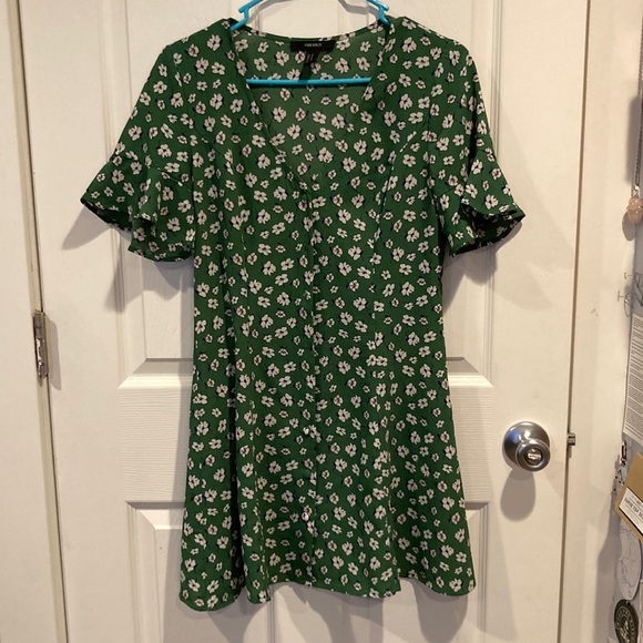Forever21 Green Floral Dress - Picture 1 of 4